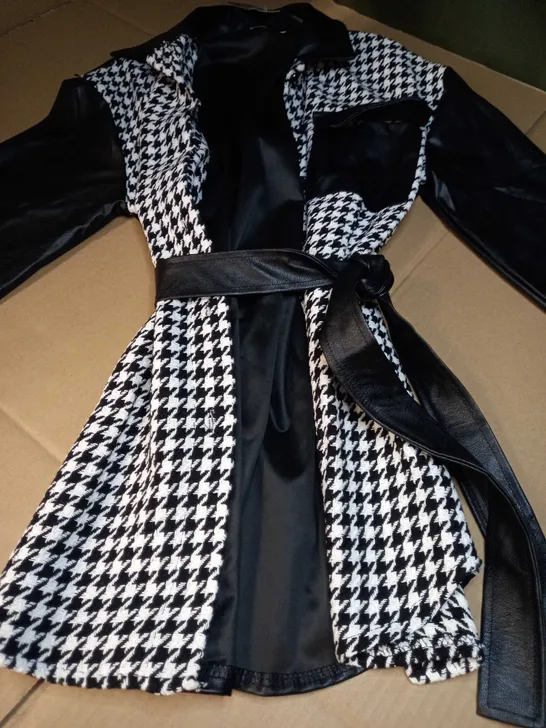 DESIGNER BLACK/WHITE FAUX LEATHER/FABRIC JACKET - ONE SIZE