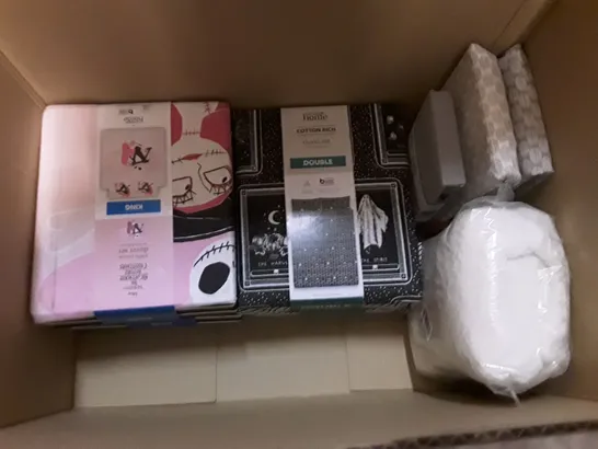 BOX CONTAINING APPROXIMATELY 16 ASSORTED BRAND NEW BEDDING 