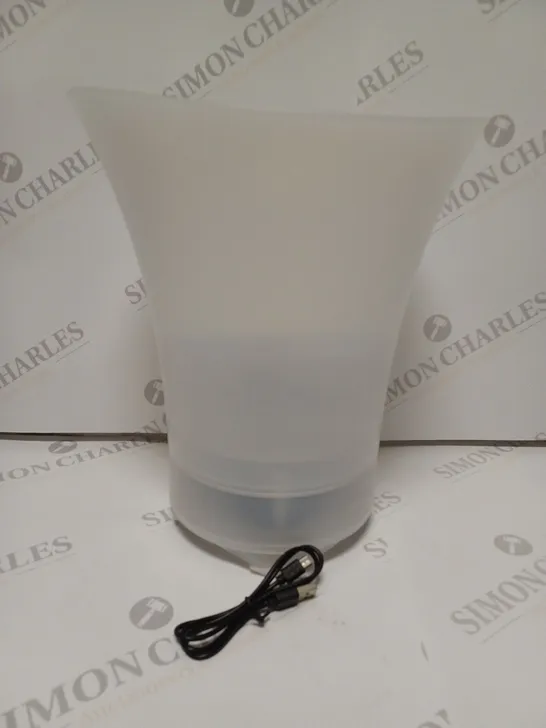 INTEMPO PARTY ICE BUCKET WITH BLUETOOTH SPEAKER