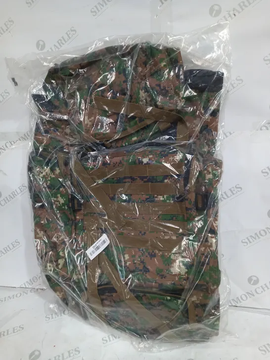 BAGGED CAMOUFLAGE BACKPACK