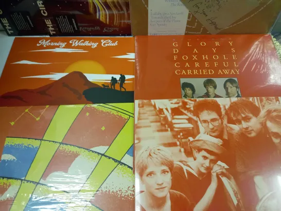 LOT OF 10 ASSORTED VINYLS TO INCLUDE MORNING WALKING CLUB, THE CIRCLING SUN AND THE DARLING BUDS