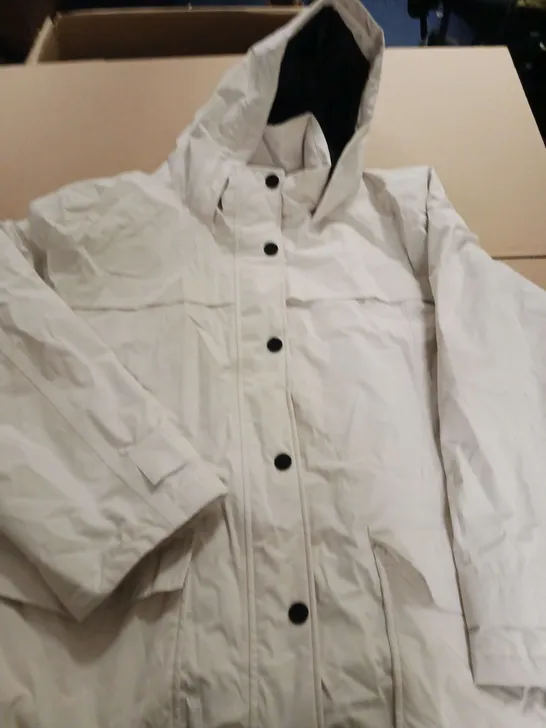 NUAGE LADIES PARKA WHITE SIZE XXL