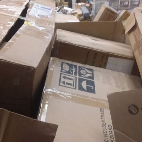 LARGE PALLET OF ASSORTED HOMEWARE ITEMS TO INCLUDE WHITEBOARDS, CORKBOARDS, ROTISSERIE KIT, OFFICE CHAIRS ETC