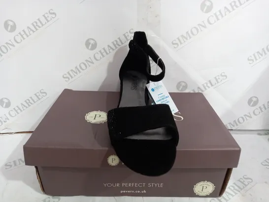 BOXED PAVERS OPEN TOE PLATFORM SHOES JANSP37007 - SIZE 7