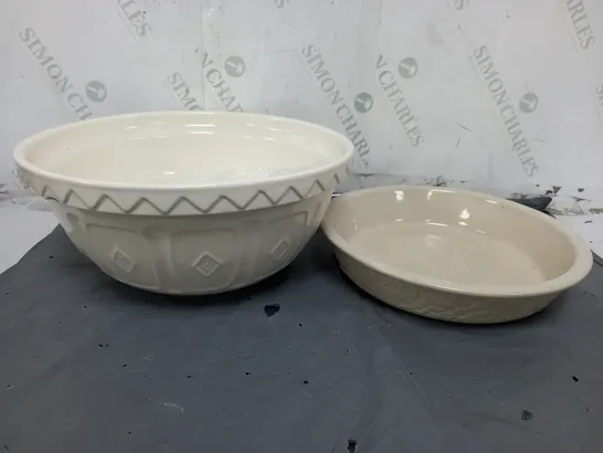 PAIR OF MASON CASH PRODUCTS TO INCLUDE 29CM MIXING BOWL & IN THE FOREST 26cm PIE DISH - COLLECTION ONLY