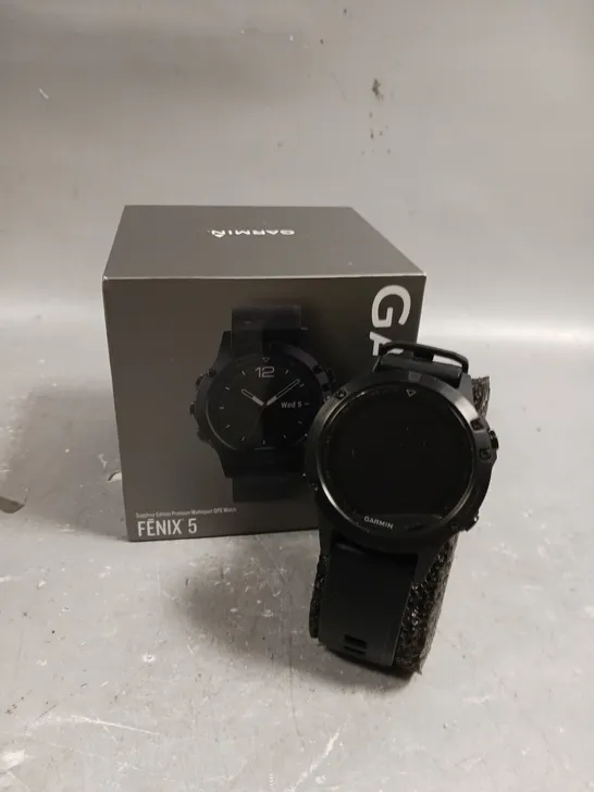 BOXED GARMIN FENIX 5 MULTISPORT GPS WATCH 