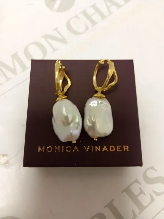 MONICA VINADER KESHI PEARL LARGE HOOP EARRINGS, GOLD/WHITE