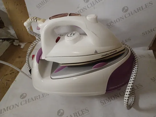 MORPHY RICHARDS JET STEAM GENERATOR IRON PINK/WHITE