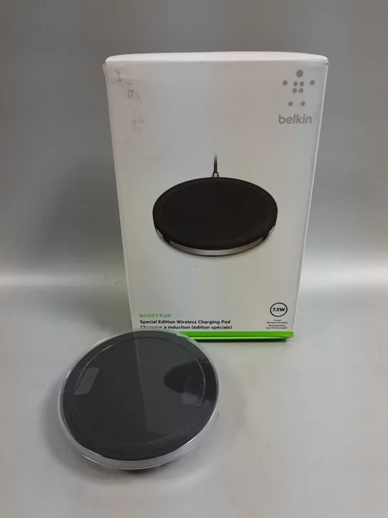 2 X BOXED BELKIN BOOST-UP SPECIAL EDITION 7.5W WIRELESS CHARGING PADS IN BLACK 