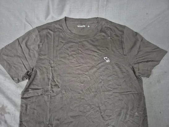 ABERCROMBIE & FITCH CREW-NECK T-SHIRT IN DARK GREEN SIZE LARGE