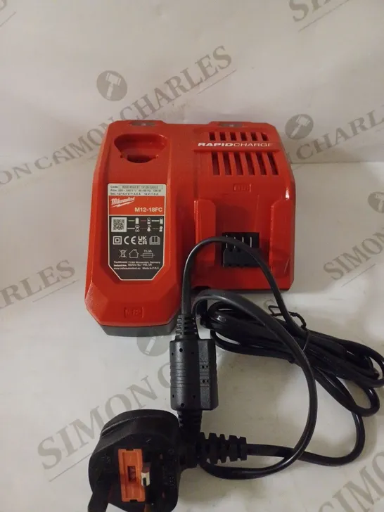 MILWAUKEE M12-18FC 240V FAST MULTI-VOLTAGE CHARGER