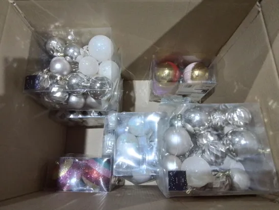 LOT OF 23 ASSORTED PACKS OF BAUBLES AND TREE DECORATIONS 