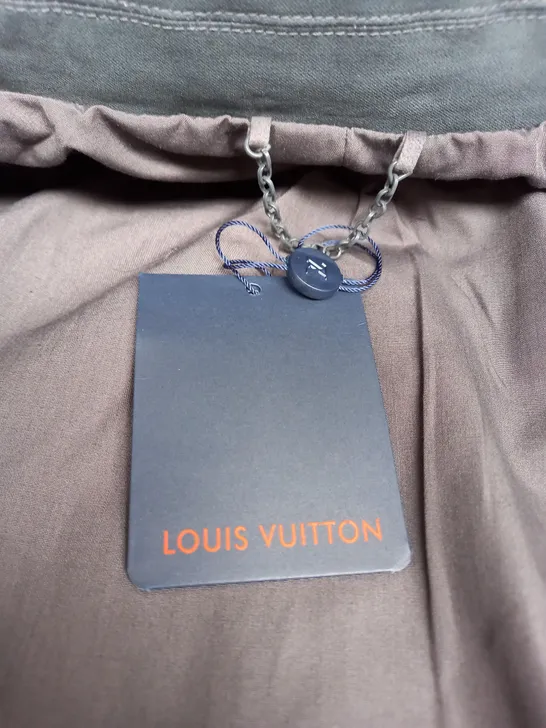 LOUIS VUITTON BLACK BUTTON UP JACKET - SIZE UNSPECIFIED 