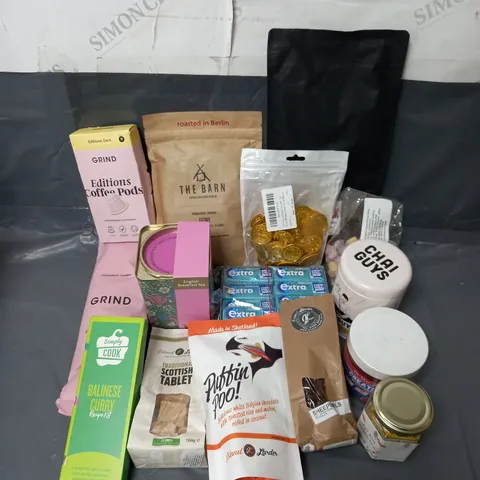 APPROXIMATELY 10 ASSORTED FOOD & DRINK ITEMS TO INCLUDE - SQUARE MILE RED BRICK COFFEE BEANS CHAI GUYS LOOSE LEAF BLACK TEA - GRIND COFFEE PODS - ETC