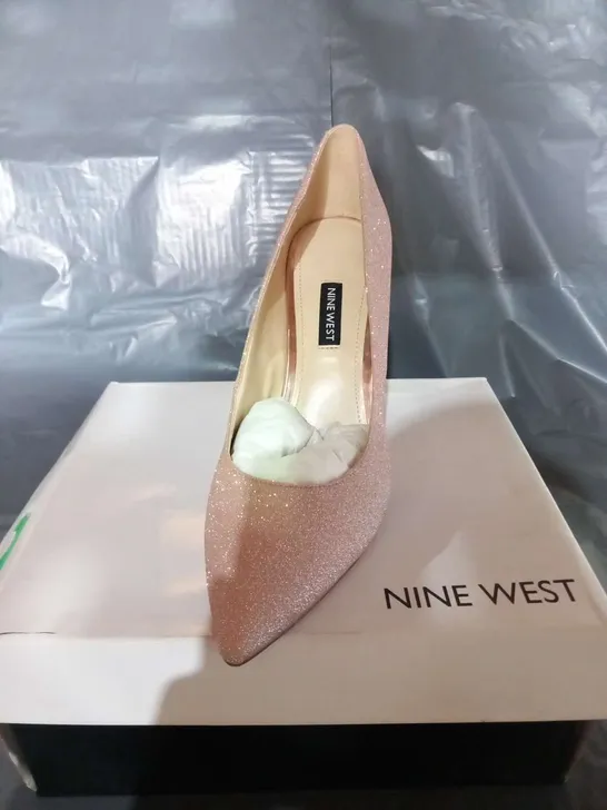 BOXED NINE WEST TATIANA PALE PINK SYNTHETIC COURTS SIZE 9