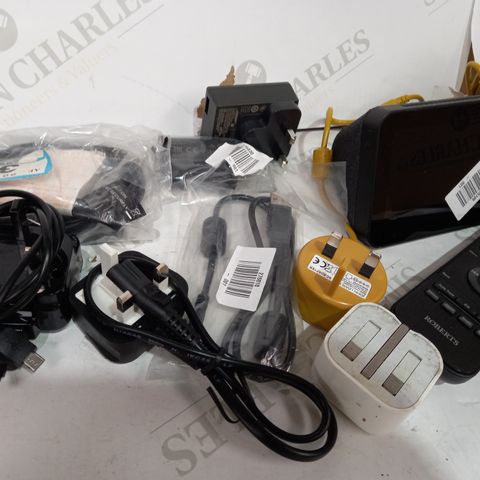 BOX OF APPROXIMATELY 10 ASSORTED HOUSEHOLD ELECTRICAL ITEMS TO INCLUDE AC ADAPTER, REMOTE, ETC