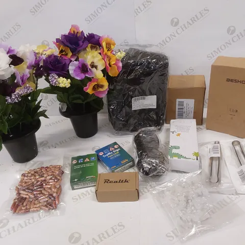 14 BRAND NEW ITEMS TO INCLUDE: 2 ARTIFICIAL PLANTS, BAKECAT CROCHET KIT, PLATE HOLDER DISPLAY STAND