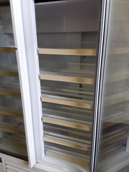 LOWE COMMERCIAL UPRIGHT DOUBLE DOOR DISPLAY FRIDGE