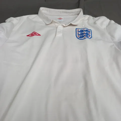 UMBRO COLLAR ENGLAND POLO SHIRT - SIZE 46