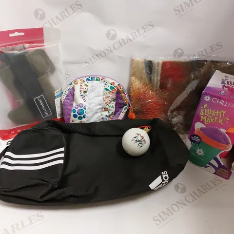 BOX OF APPROX 10 HOUSEHOLD ITEMS TO INCLUDE ADIDAS BOOT BAG, CHILLFACTOR SLUSHEE MAKER AND REUSEABLE SHOPPING BAG