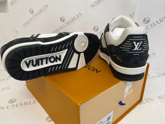 BOXED PAIR OF LOUIS VUITTON LV TRAINERS SIZE 39