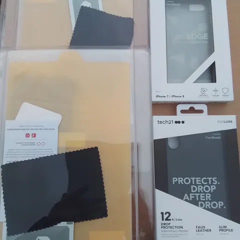 PALLET CONTAINING A LARGE QUANTITY OF ASSORTED BRAND NEW PHONE CASES AND TABLET SCREEN PROTECTORS 