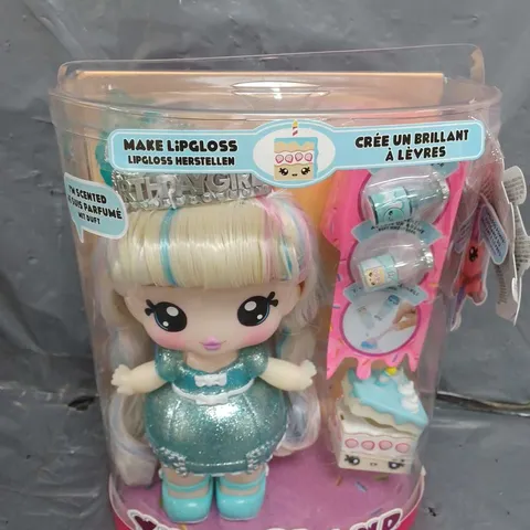 BOXED YUMMILAND LARGE DOLL + LIPGLOSS PET- CALLIE BIRTHDAY CAKE