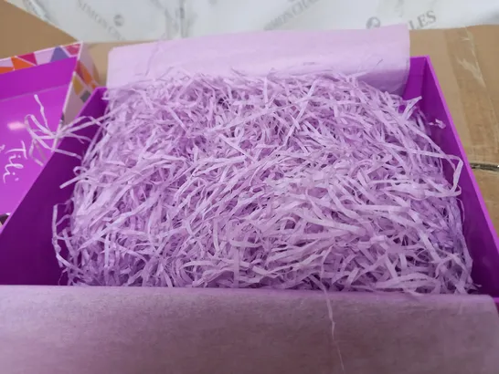 24 BOXES OF TILI LILAC CONFETTI