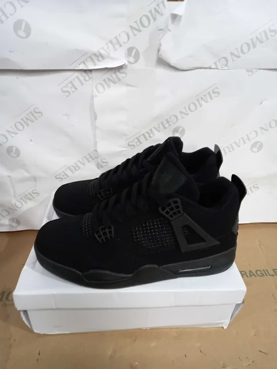 BOXED PAIR OF JORDANS IN ALL BLACK SIZE 8