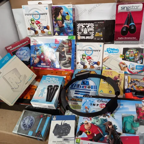 20 ASSORTED ITEMS TO INCLUDE: MARIO KART FOR WII, SINGSTAR FOR PS2, UDRAW FOR WII, 4GAMERS REMOTE CHARGING STAND, STAR WARS SET, PS3 DUAL CHARGE STAND, GUITAR HERO ON TOUR FOR NINTENDO DS ETC