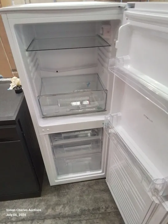 HOOVER 50/50 FRIDGE FREEZER 185L IN WHITE -COLLECTION ONLY-