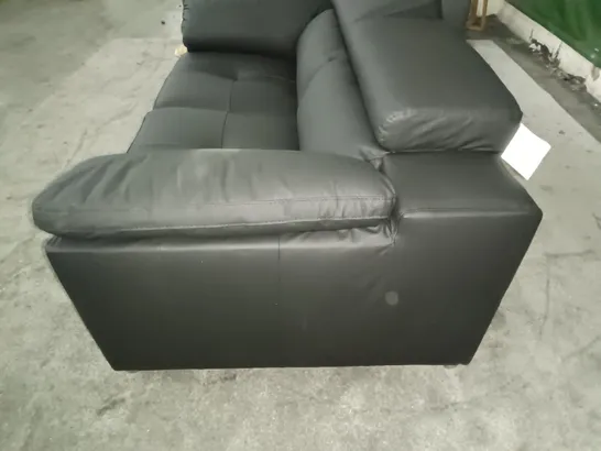 DESIGNER BLACK LEATHER BRADY 2 SEATER SOFA WITH ADJUSTABLE HEADRESTS  RRP £899