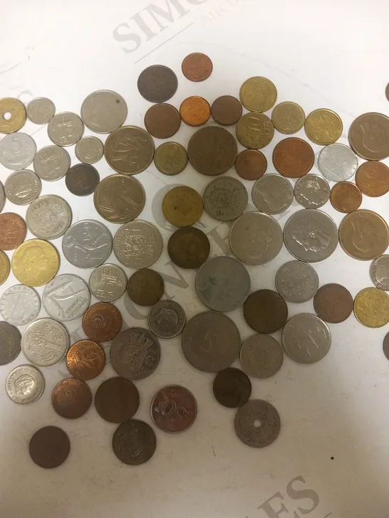 LARGE COLLECTION OF ASSORTED COINS FROM AROUND THE GLOBE TO INCLUDE; COLLECTIONS OF SPANISH, EURO, BUNDES REPUBLIK DEUTSCHLAND,ITALIAN, JULIAN KONINGIN DER NEDERLANDEN AND BELGIE