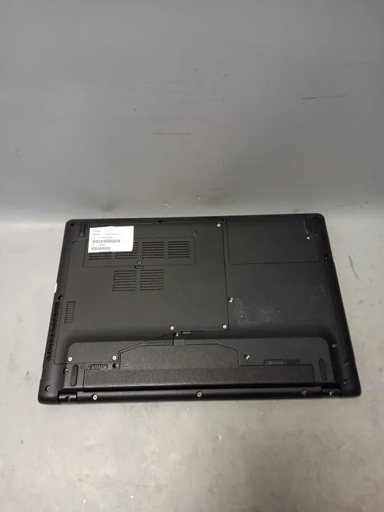 FUJITSU LIFEBOOK A555 LAPTOP IN BLACK