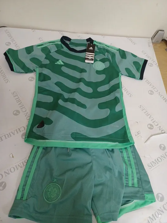 CELTIC FOOTBALL CUB FULL IT SIZE 22