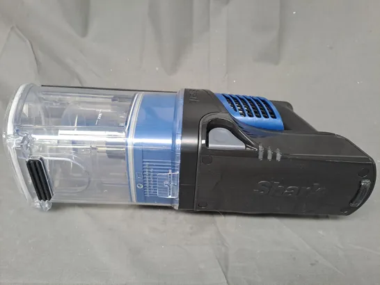 BOXED SHARK ANTI HAIR WRAP CORDLESS VACUUM CLEANER IZ202UK