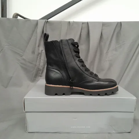 BOXED PAIR VIONIC LANI LACE UP BOOTS IN BLACK SIZE 3 