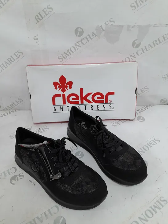 BOXED RIEKER ZIP BLACK TRAINERS IN SIZE 5 