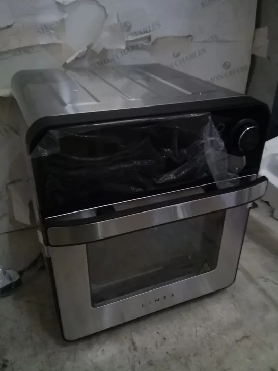 BOXED LINEA 14.5L AIR FRYER OVEN WITH ACCESSORIES