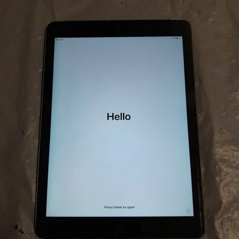 UNBOXED APPLE IPAD AIR CELLULAR IN SPACE GRAY - A1475