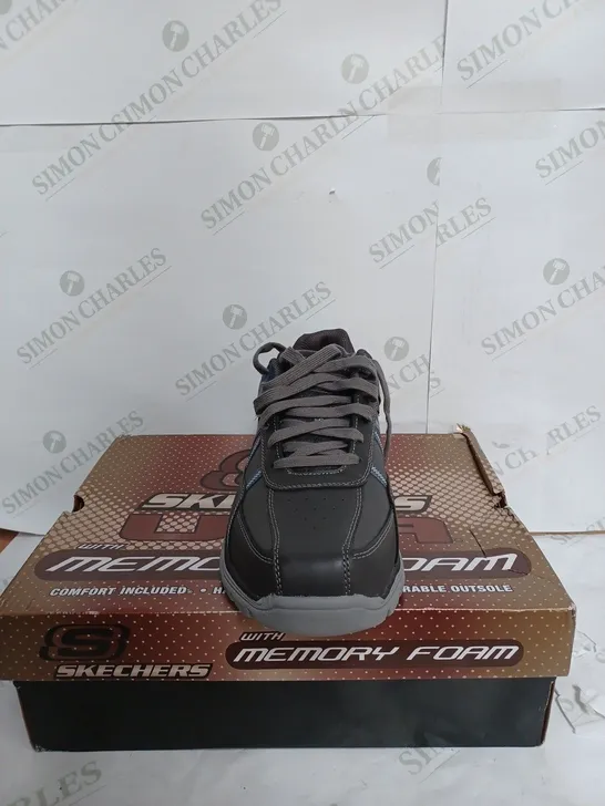 SKETCHERS RUNAWAY PIERCE SHOES IN CHARCOAL - UK 11