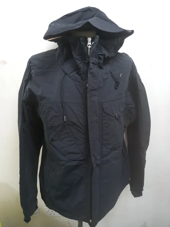 TEN C MID LAYER BLACK ZIP THROUGH JACKET - SIZE 50