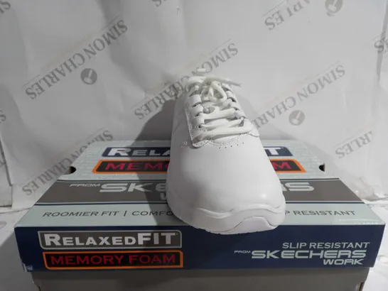 SKECHERS WORK SLIP RESISTANT WHITE SIZE 6