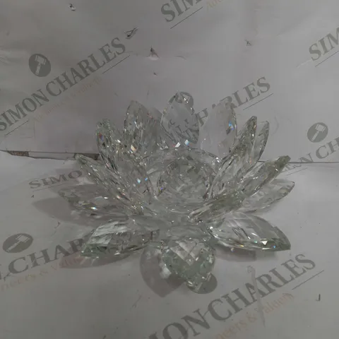 JULIAN MCDONALD LOTUS CANDLE HOLDER - CLEAR