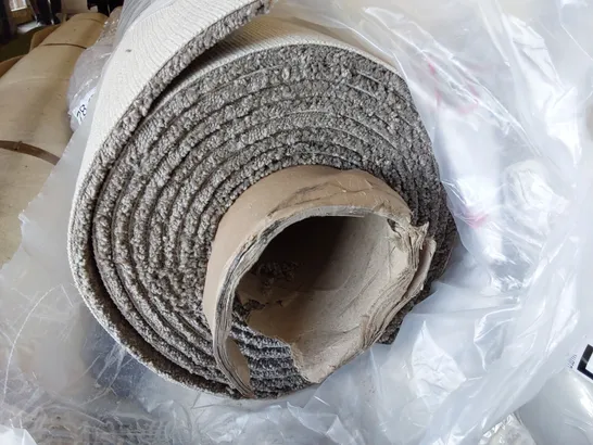 ROLL OF QUALITY NEW EC HEARTLAND TENBURY CARPET- APPROXIMATELY 5.35m L X 5m W