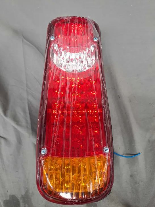 UNBRANDED REAR TAIL LIGHT 