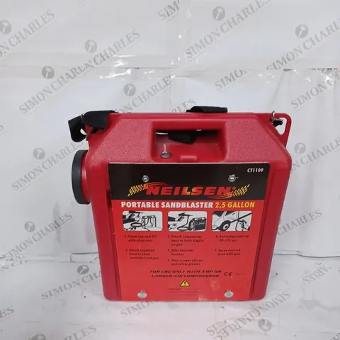 NEILSEN PORTABLE SANDBLASTER 2.5 GALLON CT1109