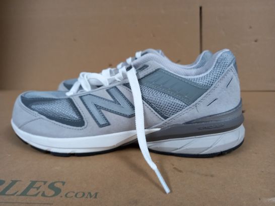 PAIR OF NEW BALANCE 990V5 TRAINERS GREY SIZE 6UK