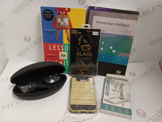 BOX OF APPROX 10 ITEMS INCLUDING LESSONS IN CHEMISTRY BOOK, GLASS GUARD PHONE SCREEN PROTECTOR AND FOLDABLE MOBILE STAND