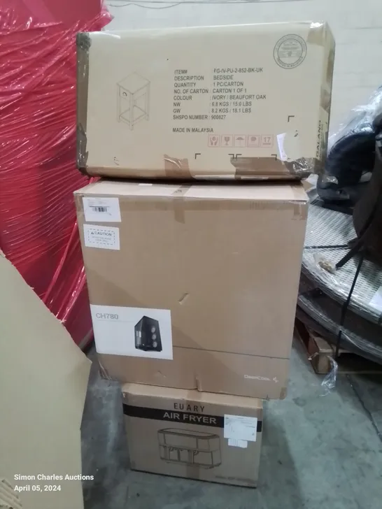 PALLET OF ASSORTED HOUSEHOLD GOODS AND PRODUCTS TO INCLUDE; DUMBELL BENCH, GAMING COMPUTER CASE, AIR FRYER, BEDSIDE TABLE, CASH DRAWER ETC